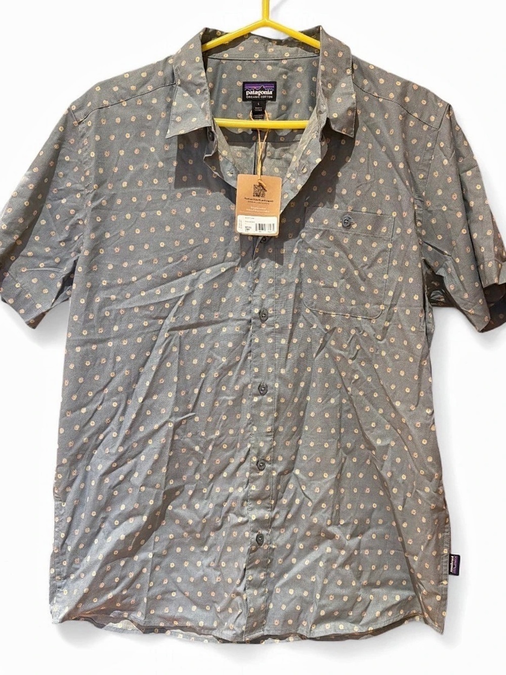 Patagonia Men's Go To Shirt Floral Short Sleeve Shirt in Gray & Yellow Size